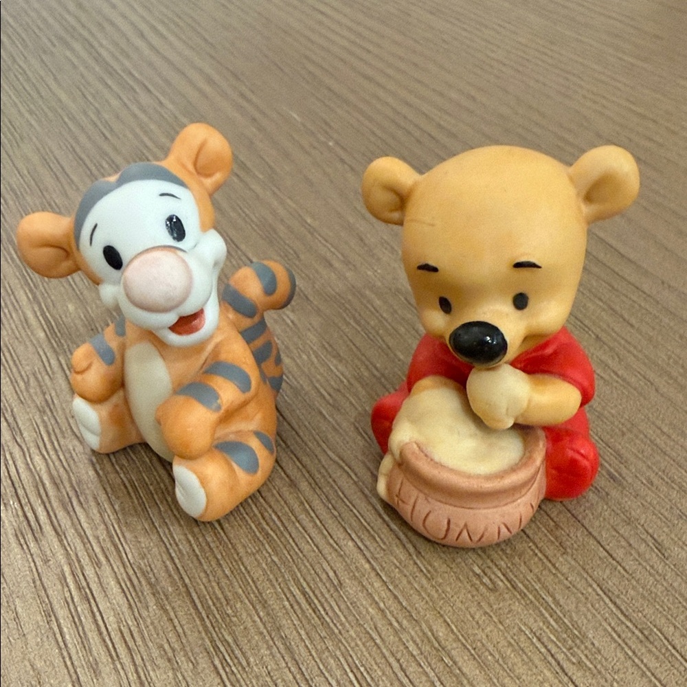 Rare Baby Winnie the Pooh & Tigger Figurines 2” high